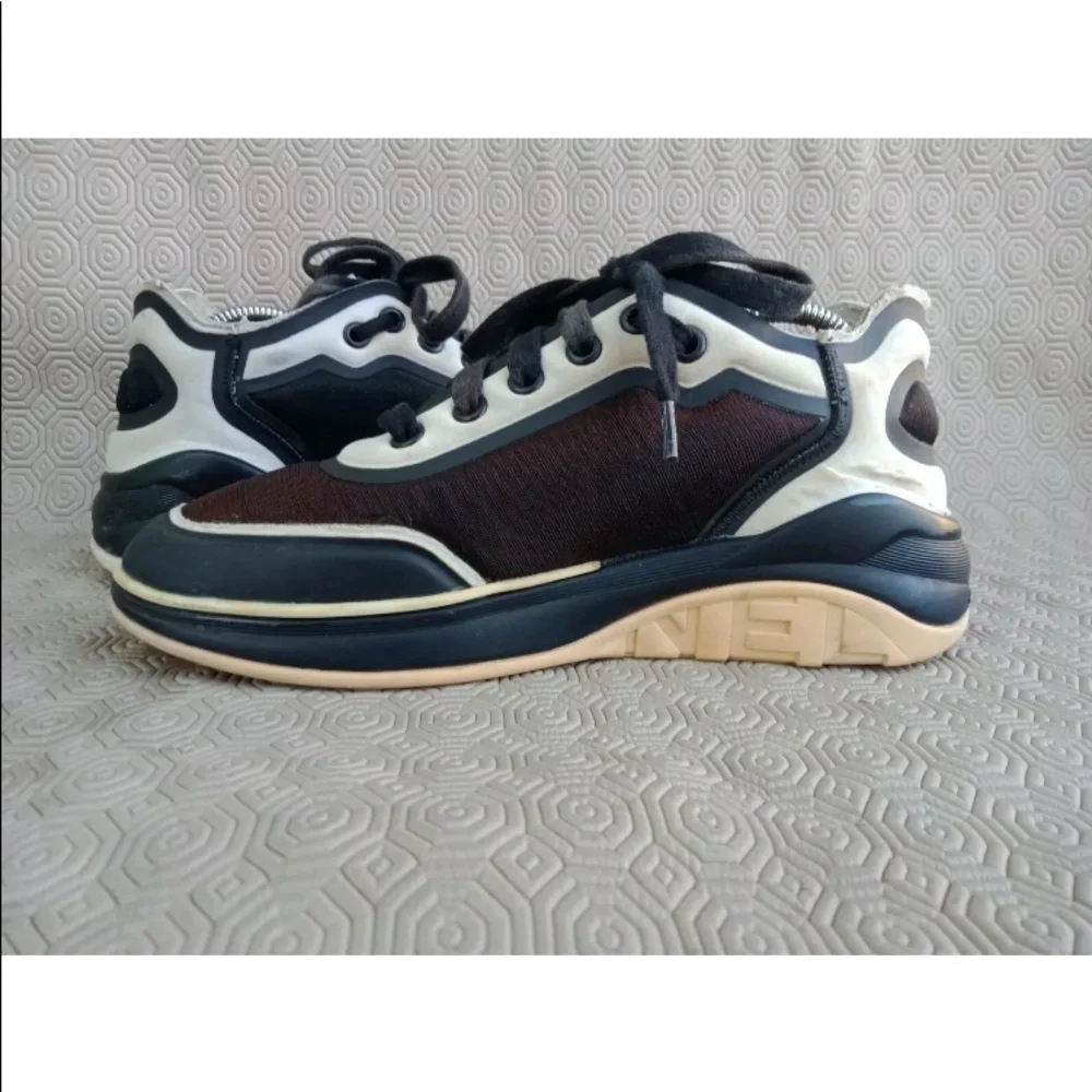 CHANEL Low Top 37 Nylon Multi Cc Logo Trainer Sneakers CC LG34763 Mesh & Fabric - Picture 6 of 12
